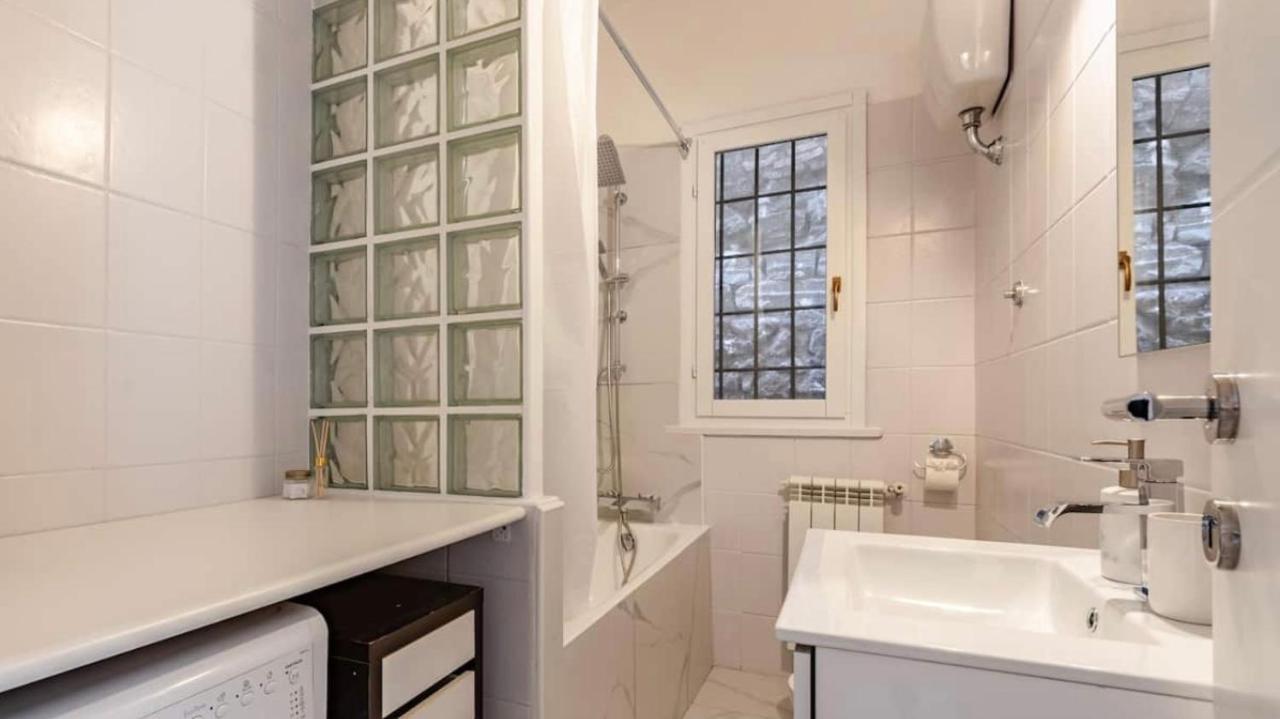 Independent House With Private Patio In Сasa de vacaciones *