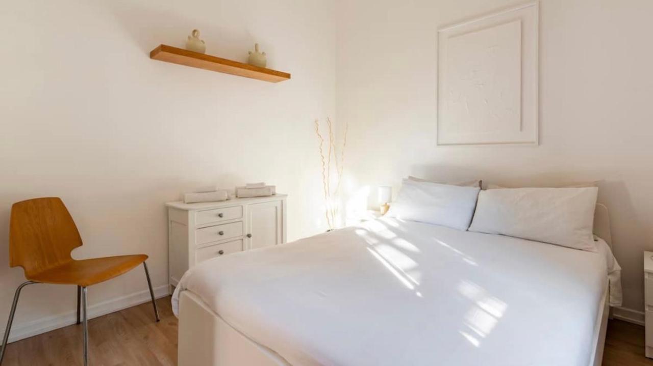 Independent House With Private Patio In Casa vacanze