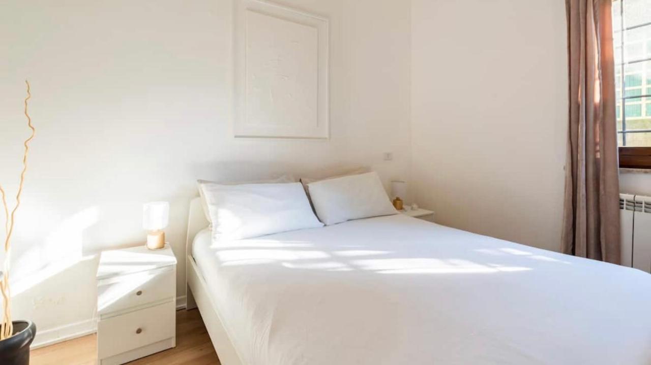 Casa vacanze Independent House With Private Patio In Roma